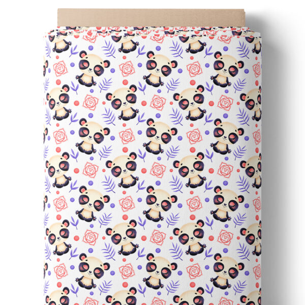 Panda joyeux et feuillages